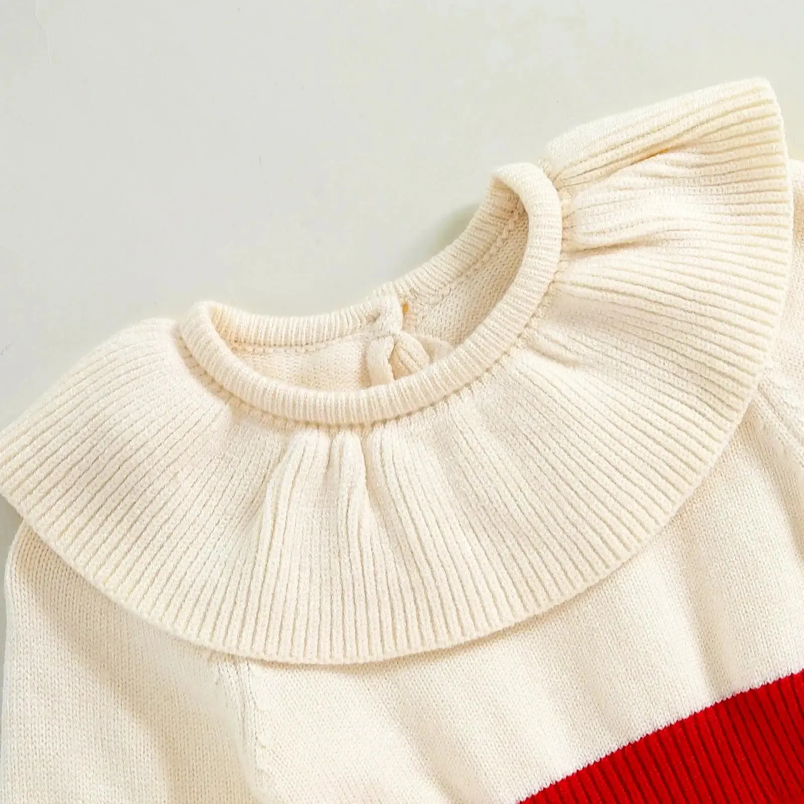Vienna Holiday Knit Romper 🎉 Festive Elegance for Baby (0-18M)