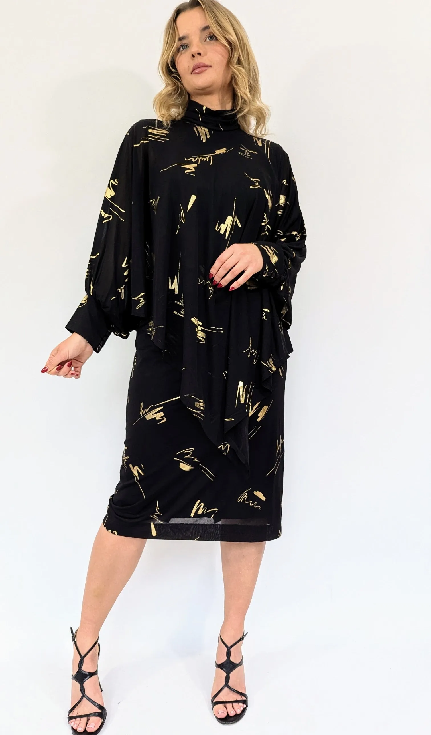 Vintage Gold & Black Flared Sleeve Evening Dress